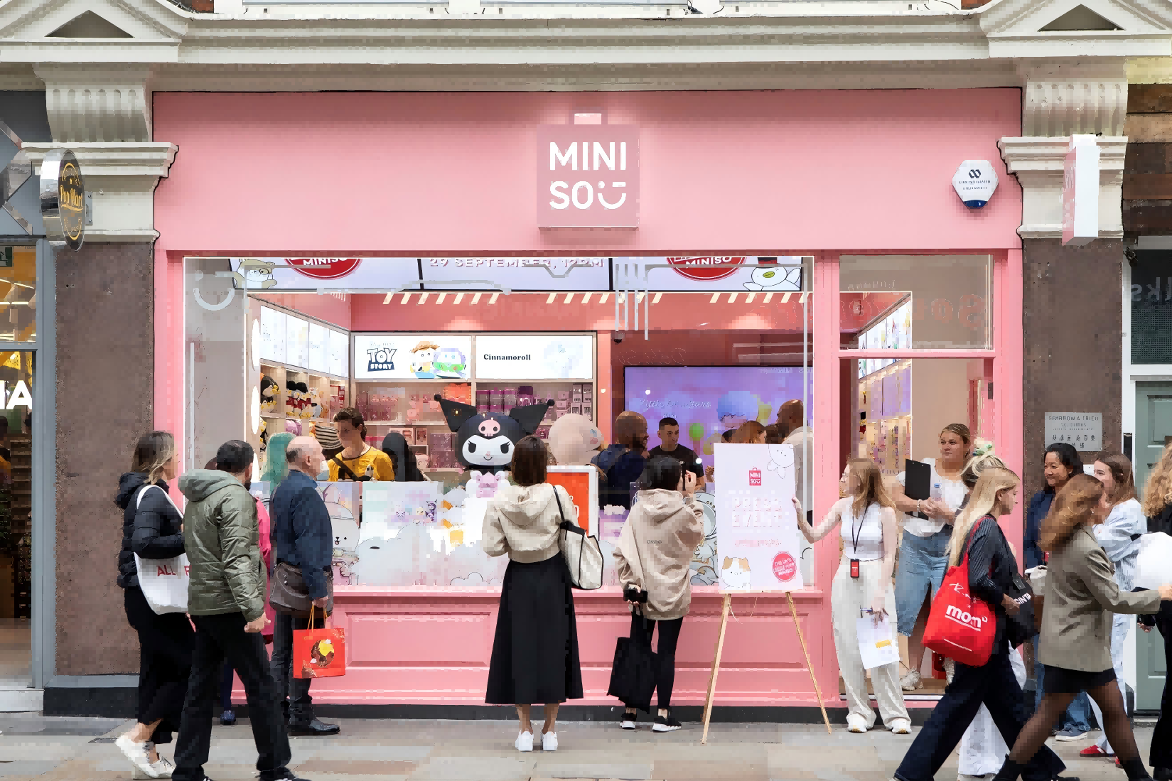 MINISO Opens its First UK “Blind Box” Store in Central London